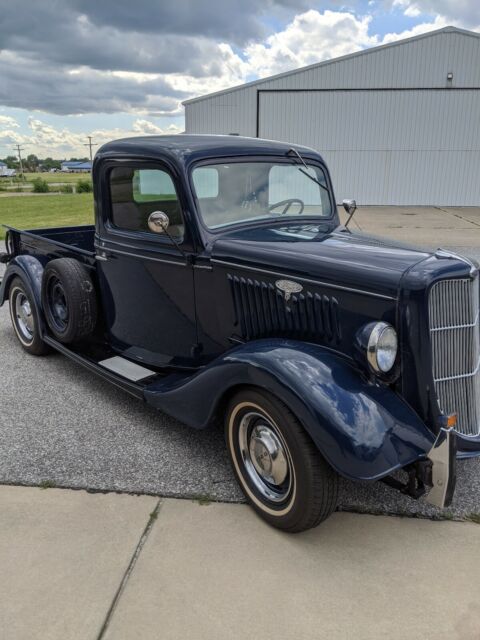 Ford Pickup 1935 image number 14