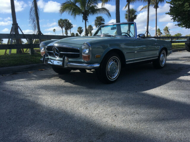 Mercedes-Benz SL-Class 1970 image number 1