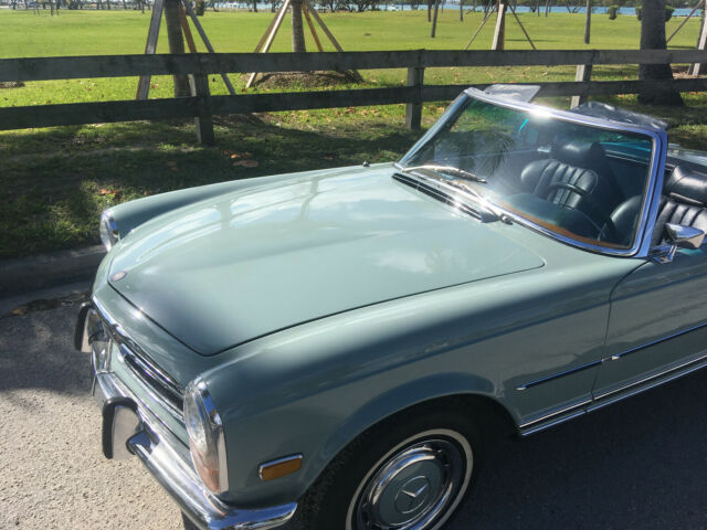 Mercedes-Benz SL-Class 1970 image number 2