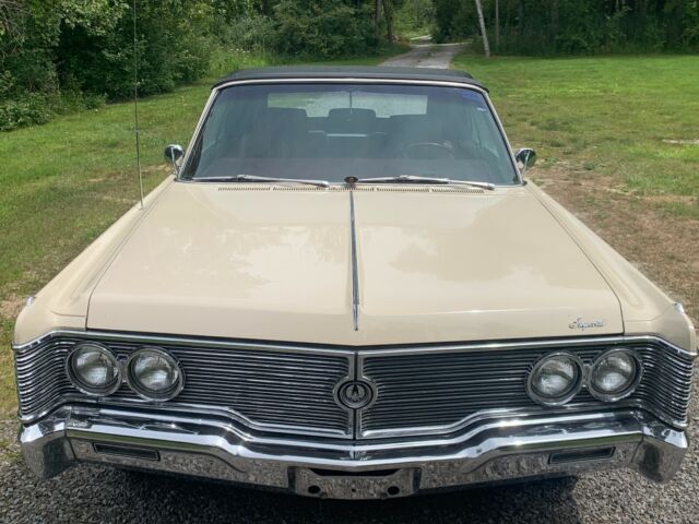 Chrysler Imperial 1968 image number 30