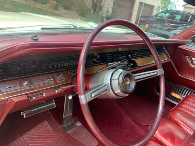 Chrysler Imperial 1968 image number 31