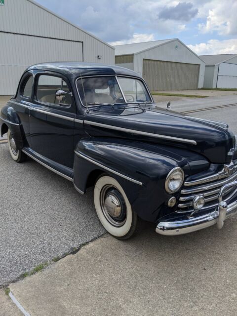 Ford Super Deluxe Coupe 1947 image number 28