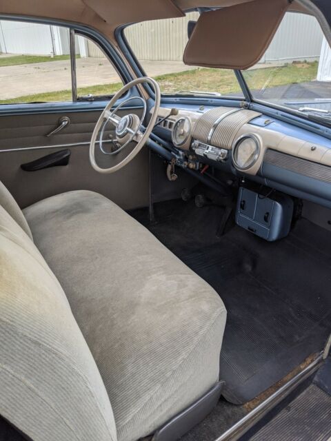 Ford Super Deluxe Coupe 1947 image number 44