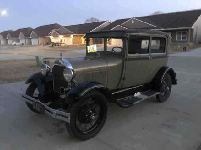 Ford A 1928 image number 0