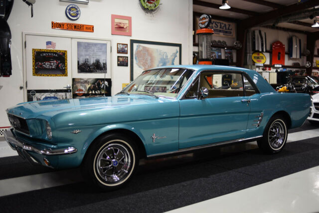 Ford Mustang 1966 image number 0