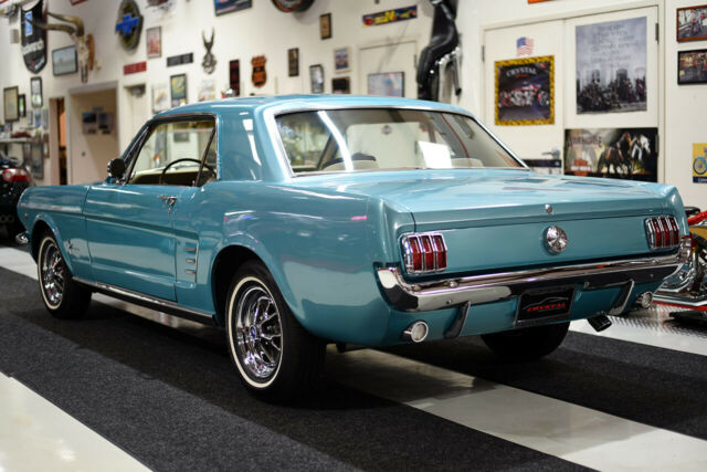 Ford Mustang 1966 image number 30