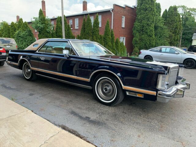 Lincoln Continental 1978 image number 2