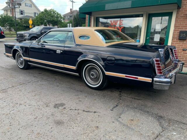 Lincoln Continental 1978 image number 29