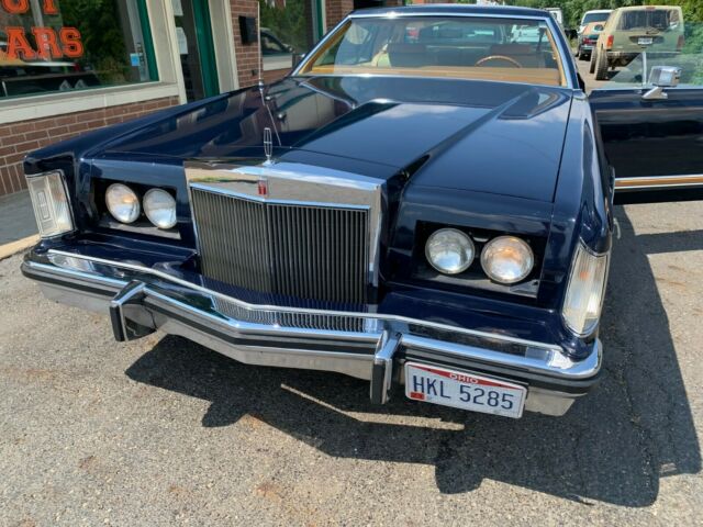 Lincoln Continental 1978 image number 33