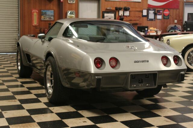 Chevrolet Corvette 1978 image number 18