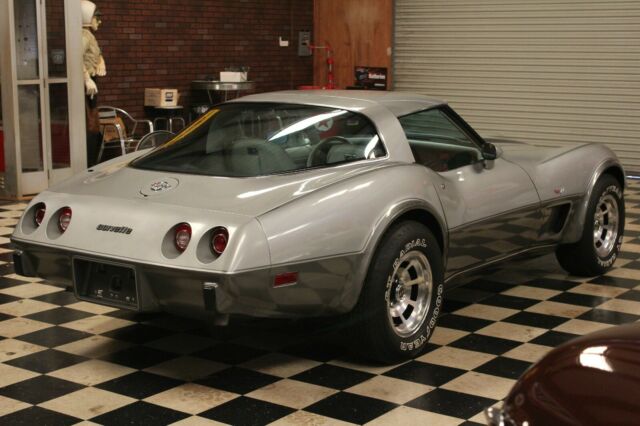 Chevrolet Corvette 1978 image number 20