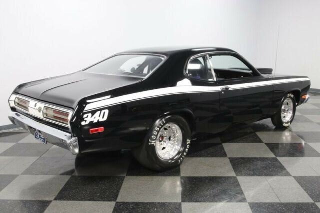 Plymouth Duster 1972 image number 13