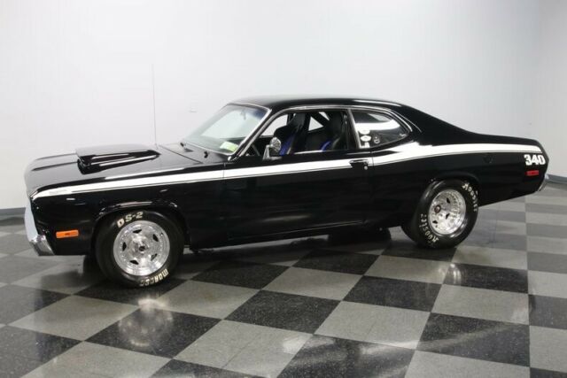 Plymouth Duster 1972 image number 30