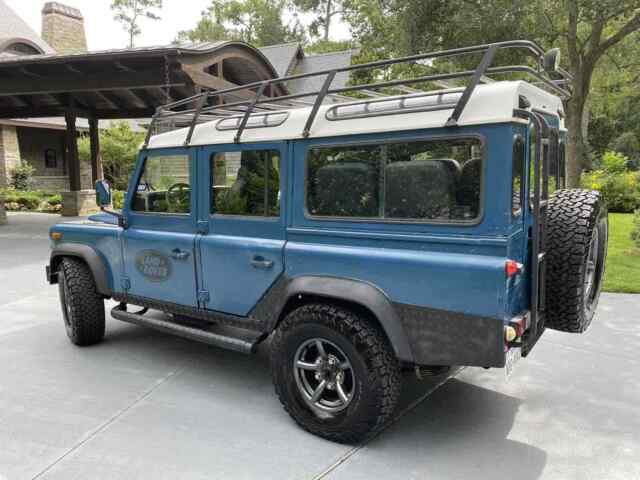 Land Rover defender 110 1978 image number 18