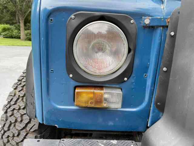 Land Rover defender 110 1978 image number 32