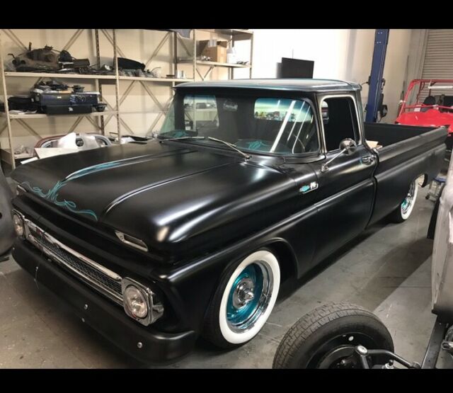 Chevrolet C10 Pickup 1962 image number 12