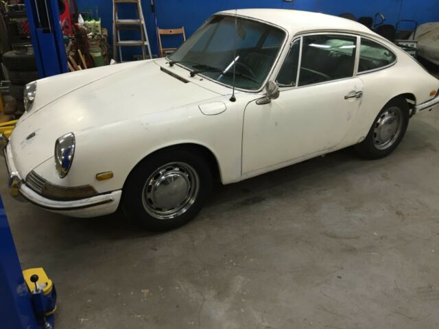 Porsche 912 1969 image number 0