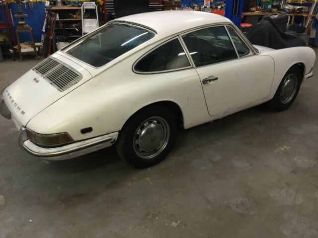 Porsche 912 1969 image number 21