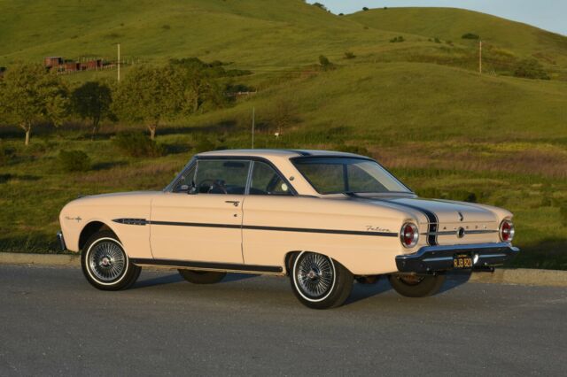 Ford Falcon 1963 image number 1