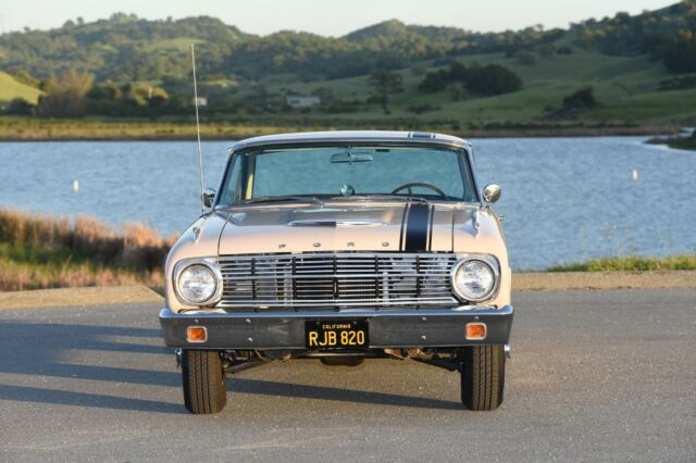 Ford Falcon 1963 image number 2