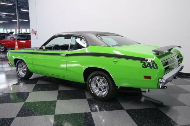 Plymouth Duster 1971 image number 32