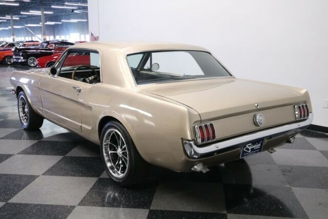 Ford Mustang 1965 image number 9