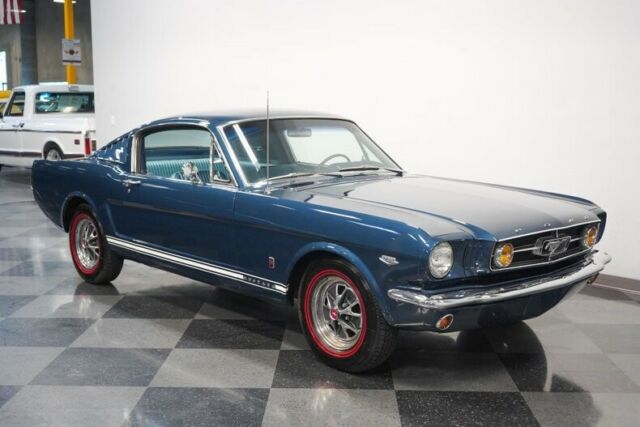 Ford Mustang 1965 image number 17