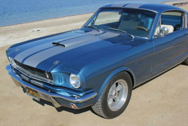 Ford Mustang 1965 image number 23