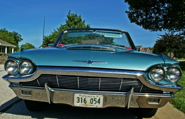 Ford Thunderbird 1965 image number 1