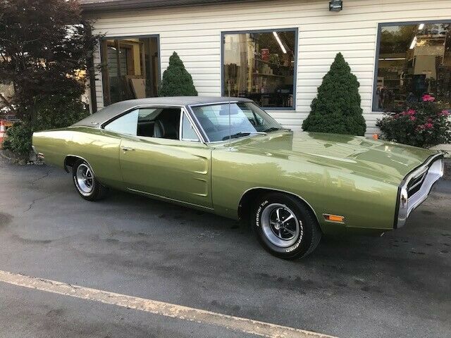 Dodge Charger 1970 image number 19