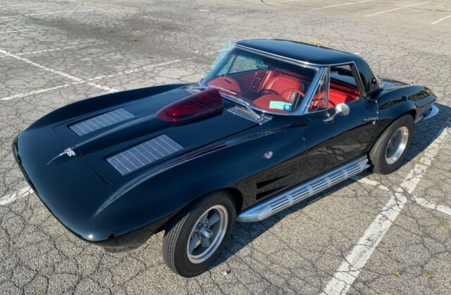 Chevrolet Corvette 1963 image number 1