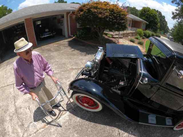 Ford model A Town Sedan 1930 image number 19