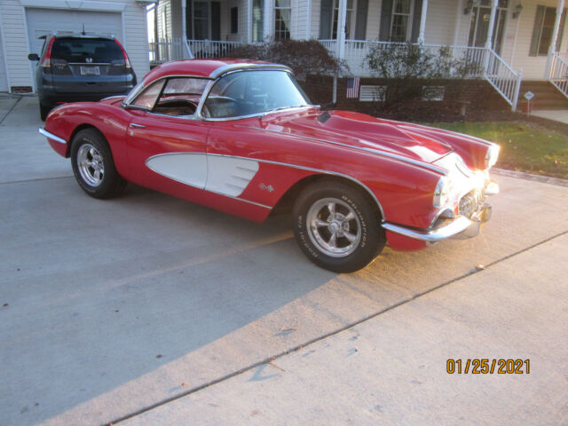 Chevrolet Corvette 1958 image number 16