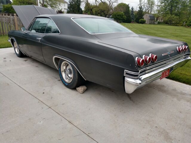 Chevrolet Impala 1965 image number 1