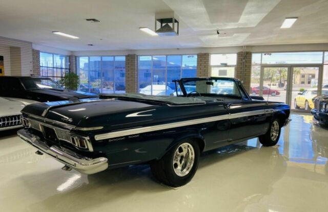 Plymouth Fury 1964 image number 12