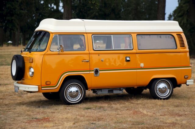 Volkswagen Bus/Vanagon 1977 image number 27