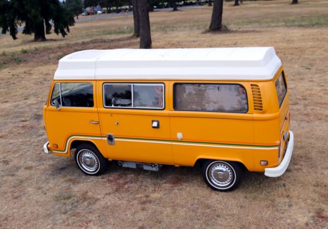 Volkswagen Bus/Vanagon 1977 image number 28