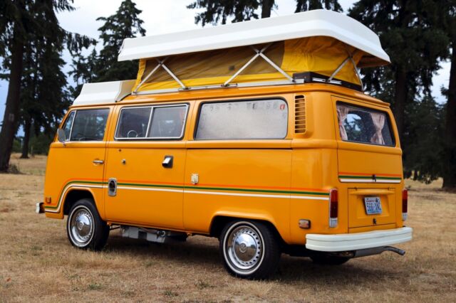 Volkswagen Bus/Vanagon 1977 image number 29