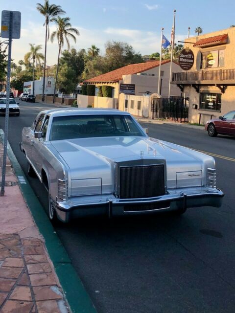 Lincoln Continental 1978 image number 0