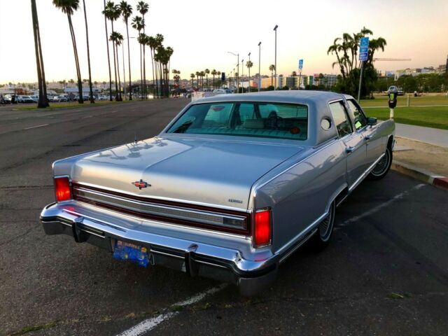 Lincoln Continental 1978 image number 18