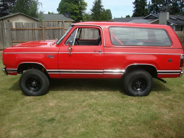 Plymouth Trailduster 1977 image number 19