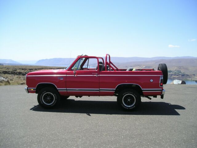 Plymouth Trailduster 1977 image number 22