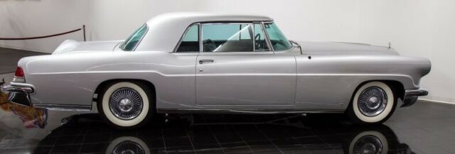 Lincoln Continental Mark II 1957 image number 12