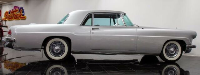 Lincoln Continental Mark II 1957 image number 13