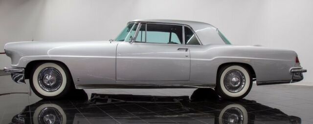 Lincoln Continental Mark II 1957 image number 27