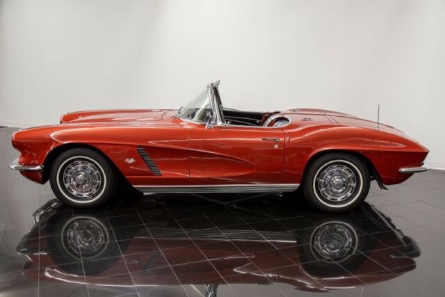 Chevrolet Corvette 1962 image number 1