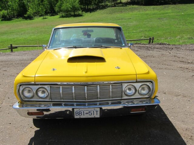 Plymouth Fury 1964 image number 19