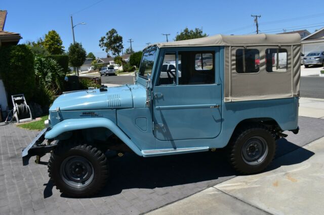 Toyota FJ Cruiser 1968 image number 2