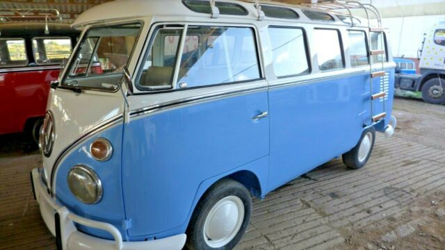 Volkswagen Bus/Vanagon 1974 image number 2