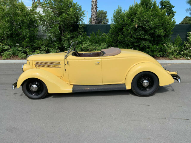 Ford Deluxe Roadster 1936 image number 31